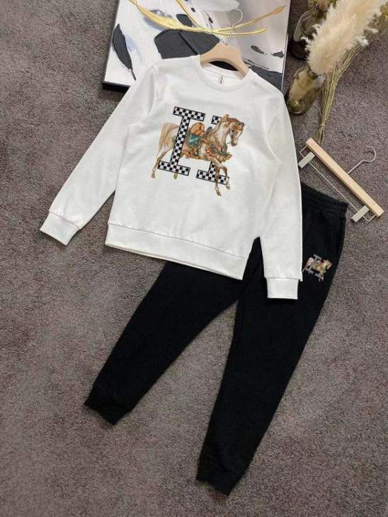 Picture of Hermes Sweater Suits _SKUHermesM-3XLkdtn3440395